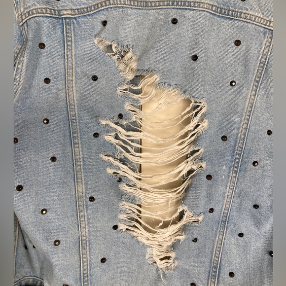 Oversized TOPSHOP Distressed Moto denim Jacket pale blue denim studded US 8 $150 - Picture 11 of 16